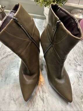 Pointed-Toe Mid-Calf Leather Ankle Boots in Olive